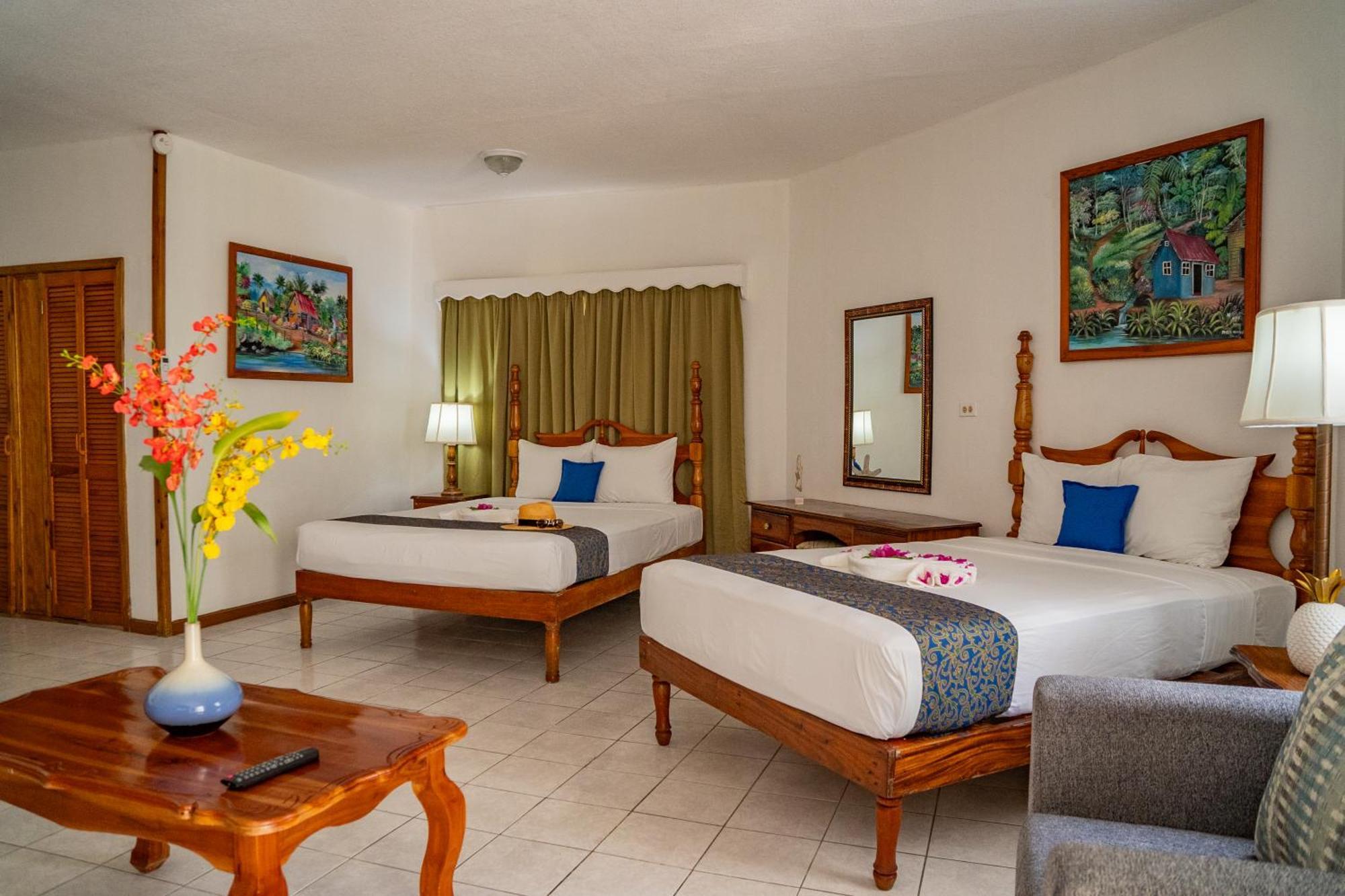 Merrils Beach Resort II Negril Esterno foto
