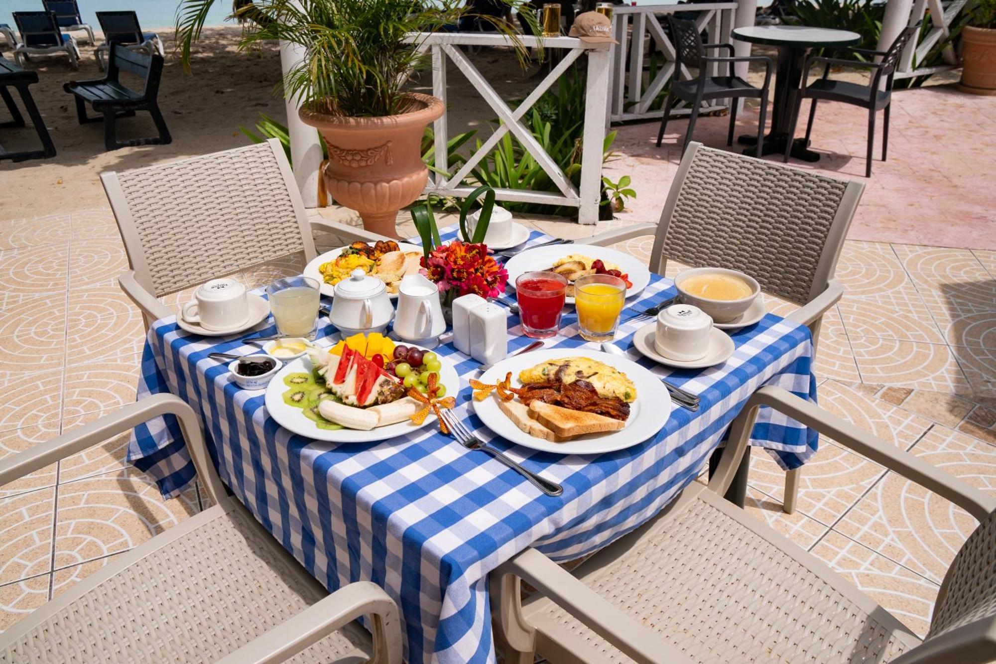 Merrils Beach Resort II Negril Esterno foto