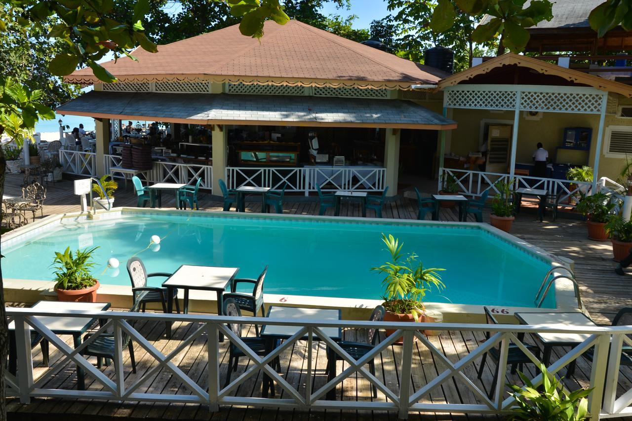 Merrils Beach Resort II Negril Esterno foto