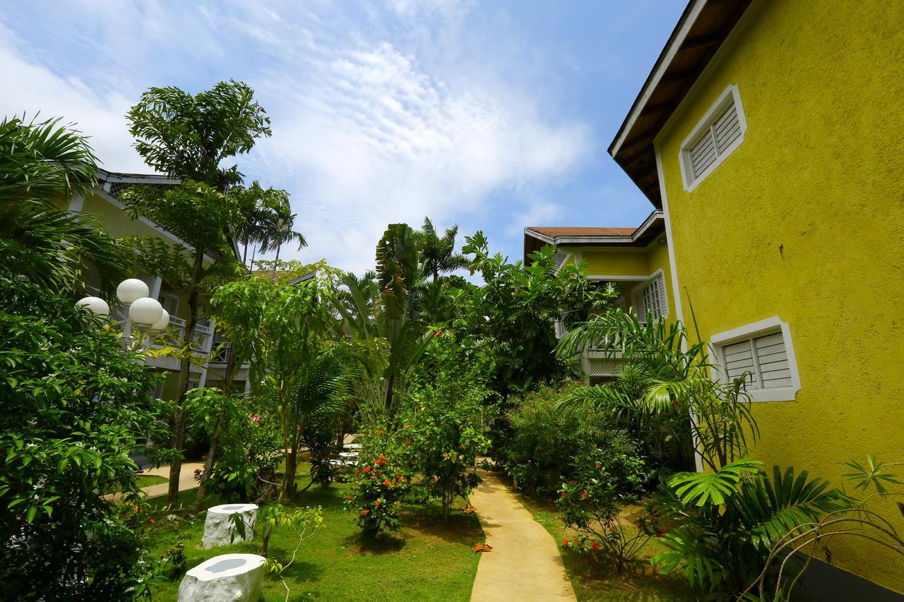 Merrils Beach Resort II Negril Esterno foto