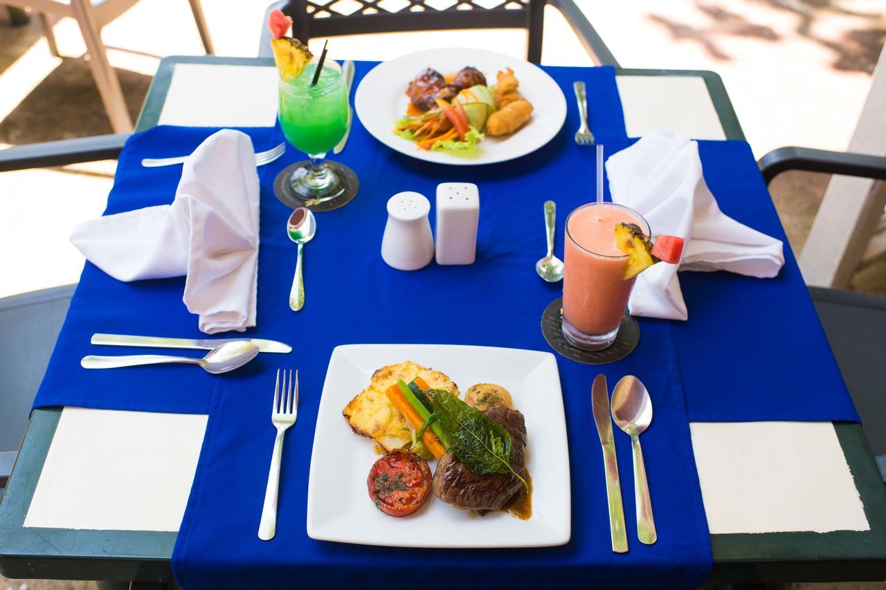 Merrils Beach Resort II Negril Esterno foto